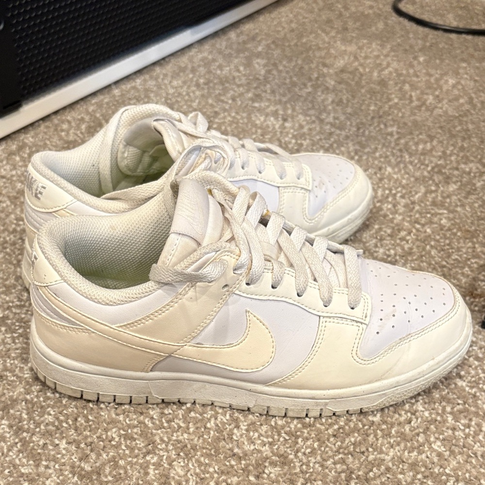 Nike Dunks Women's Off-White Sneakers